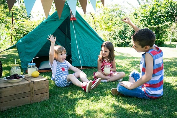 kids family fun in backyard activities