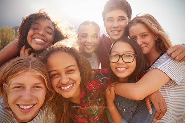Two-player games to keep friendships intact