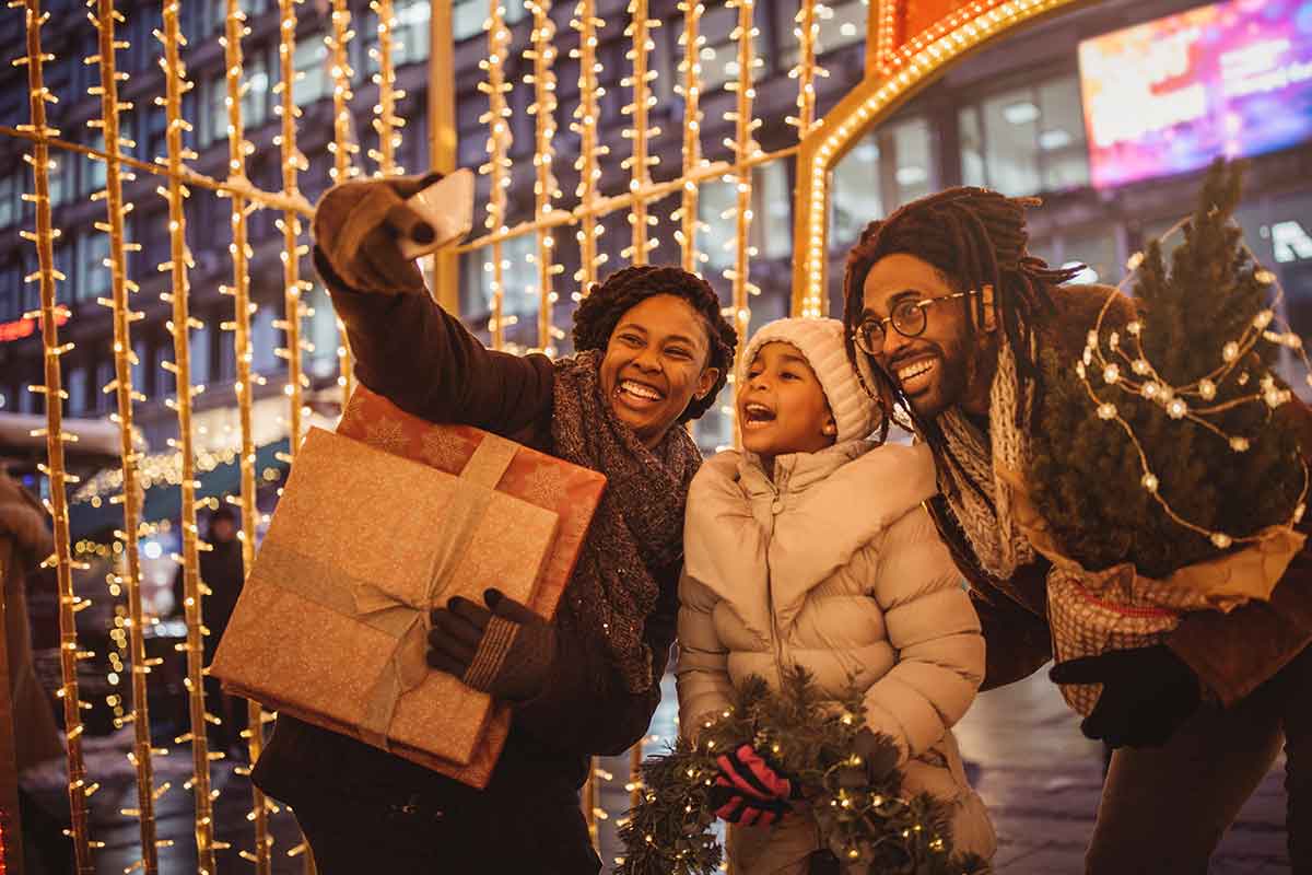 30 Christmas Scavenger Hunt Ideas