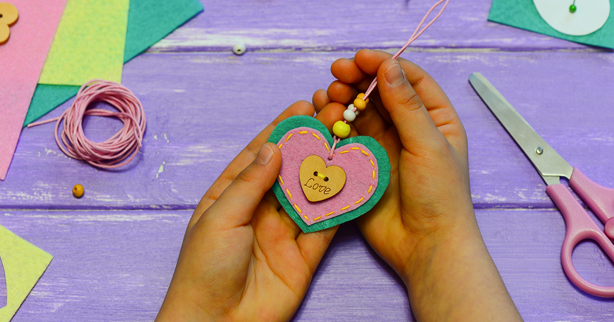 7 easy religious crafts that are perfect for Sunday School and VBS