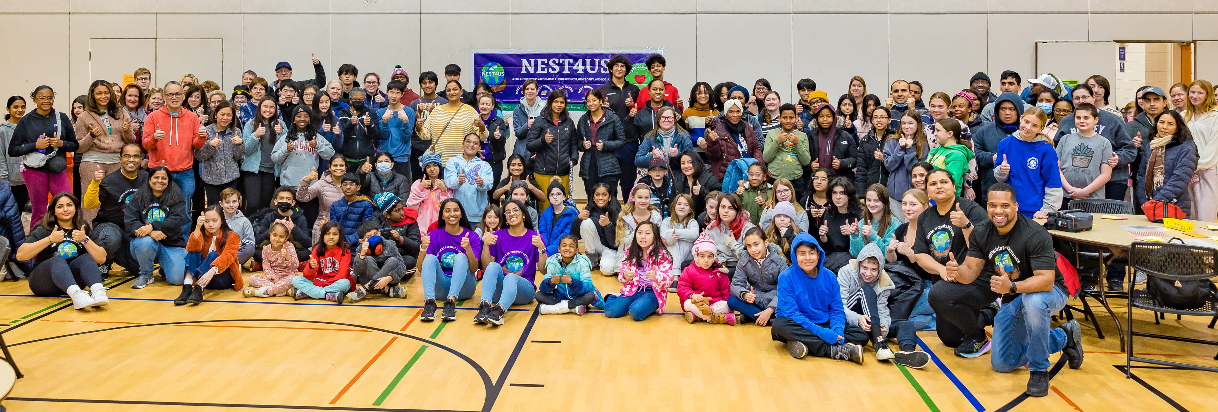 NEST4US volunteers at the Nourish2Flourish Thanksgiving Bag Drive